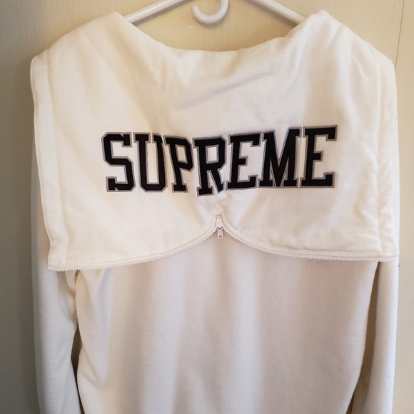 Supreme White Zip Hoodie - Picture 2 of 4
